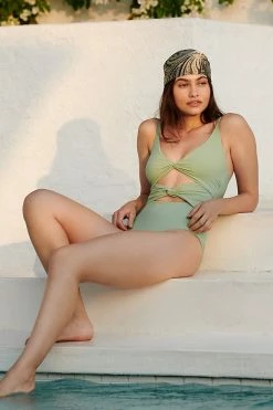 Best reviews of ๐ Malai Willowing Green Thea One-Piece ๐ฉฑ Swimsuit GUACAMOLE ๐