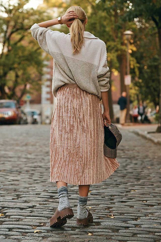 Wholesale ๐งจ Beyond Yoga Uptown Velvet ๐ Skirt GOLD ๐ 3 Wholesale ๐งจ Beyond Yoga Uptown Velvet ๐ Skirt GOLD ๐ - Image 3