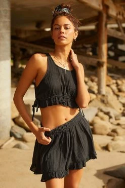 Budget 💯 By Anthropologie High-Waisted Shorts BLACK 🌟