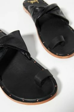 Hot Sale ???? Beek Fantail ???? Sandals BLACK ⌛ -Sweaty Betty Shop unnamed file 2576