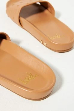 Best Sale 🎉 Beek Gallito Embossed 🩴 Sandals HONEY ⌛ -Sweaty Betty Shop unnamed file 2581