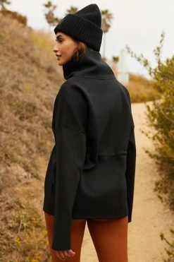 Wholesale 🔔 Varley Barton Gift Box ASSORTED 😀 8 Wholesale 🔔 Varley Barton Gift Box ASSORTED 😀 -Sweaty Betty Shop unnamed file 275