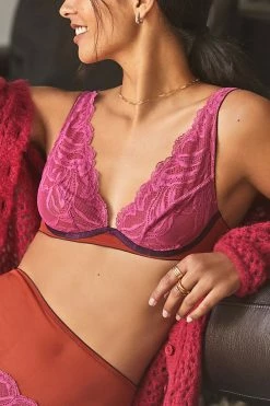 Best Pirce ???? Dora Larsen Alba Lace High Apex Underwire Bra MEDIUM PINK ???? -Sweaty Betty Shop unnamed file 3080