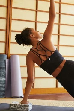Best Pirce 🤩 Sweaty Betty Super Soft Strappy Back Workout Tank BLACK 👏