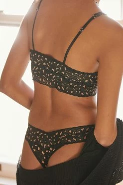 Best reviews of 🎉 Hanky Panky Cross-Dyed Thong BLACK ❤️ -Sweaty Betty Shop unnamed file 3573