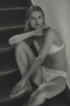 New ✨ Hanky Panky I Do Original Rise Thong WHITE ????