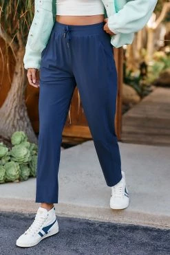 Deals ???? Sweaty Betty Explorer Pants NAVY ???? 2 Deals ???? Sweaty Betty Explorer Pants NAVY ???? -Sweaty Betty Shop unnamed file 452