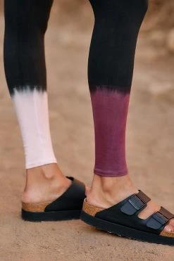 Best reviews of ❤️ Electric & Rose Sunset Leggings BLACK MOTIF ✨ -Sweaty Betty Shop unnamed file 506