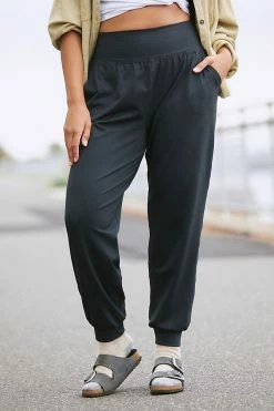Best reviews of 🌟 Beyond Yoga Heather Ribbed Midi Joggers BLACK HEATHER 💯 11 Best reviews of 🌟 Beyond Yoga Heather Ribbed Midi Joggers BLACK HEATHER 💯 -Sweaty Betty Shop unnamed file 524